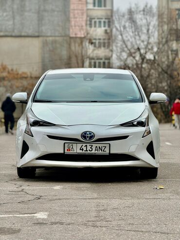 Toyota: Toyota Prius: 2018 г., 1.5 л, Автомат, Гибрид, Седан