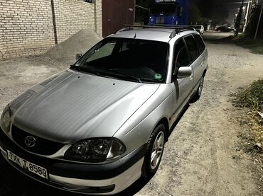 подкрыльник виндом: Год 2002 1.8 АВТОМАТ Универсал Toyota Avensis