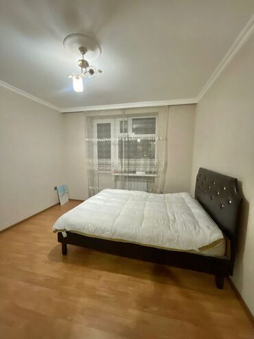 Uzunmüddətli kirayə mənzillər: Rus Sefirliyinin yani 5/5 2 otagli Mənzil kiraye verilir. Metro — 12
