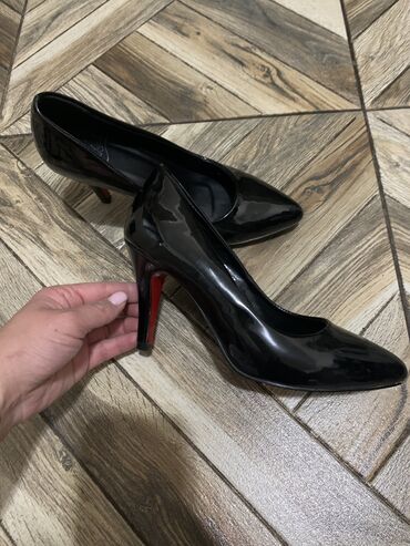 летняя обувь женская: Туфли 35, цвет - Черный