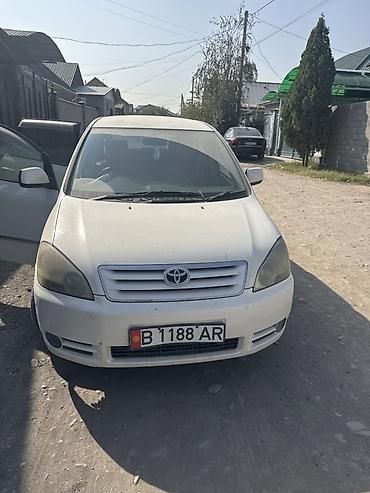 Toyota: Toyota Ipsum: 2001 г., Минивэн — 5