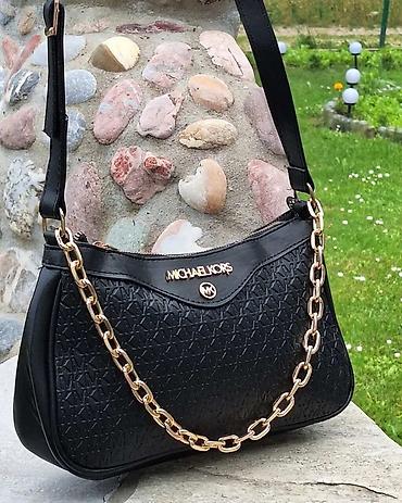 ogrlica medaljon: ✨Michael Kors ženska torba – model sa reljefnim MK monogramom✨ ✅3100 — 1