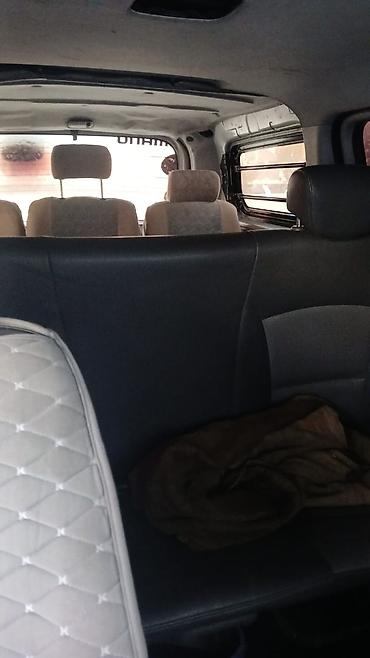 Hyundai: Продается микроавтобус/минивэн с просторным салоном и поперечной — 4