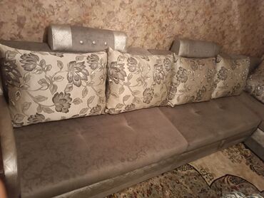 диван цена: Угловой диван, цвет - Серый, Б/у
