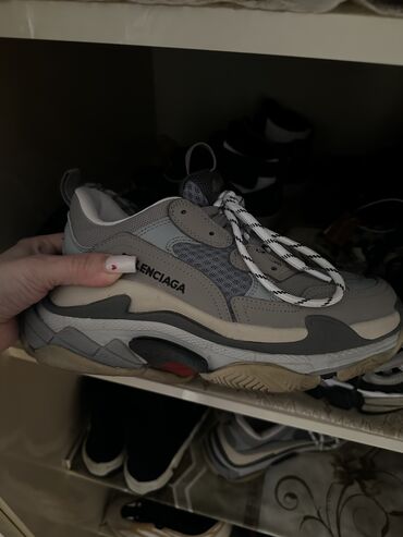 Krossovka ve ketlər: Balenciaga, Ölçü: 38, rəng - Boz, İşlənmiş