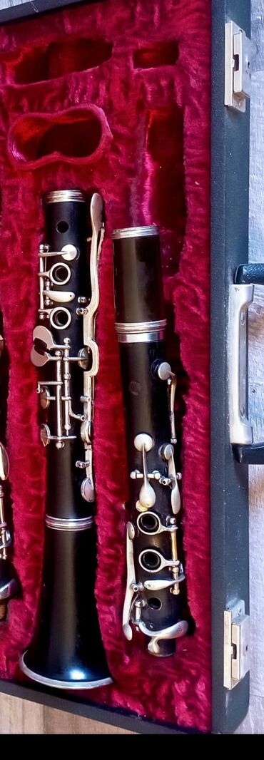 Pianolar: Klarnet ağac b olub A ya yığılıb çox rahat alətdi