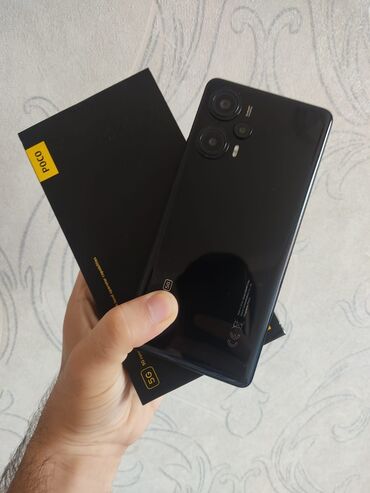 Poco: Poco F5, 256 GB, rəng - Qara
