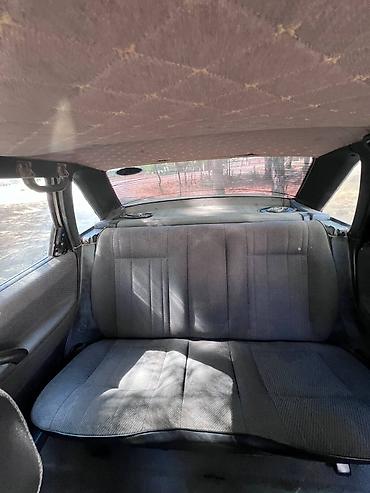 ford s max: Volkswagen Passat: 1988 г., Седан — 6