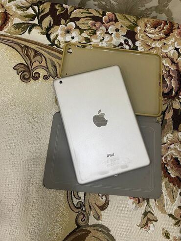 apple 13: I pad satilir 150 man tam iwlek