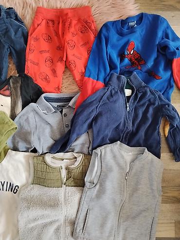 ljubičaste stvari: Paket dečije garderobe za dečaka (otprilike uzrast — 3