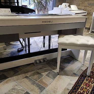 Musiqi alətləri: Elektro piano Medeli CDP 5200 WH Polifoniya:128 Klaviçlər:88 — 2