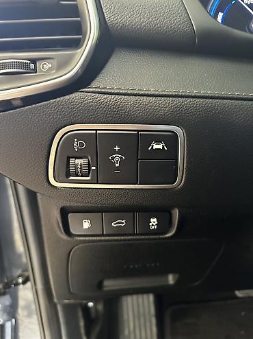 gra: Hyundai Grandeur: 2018 г., Автомат, Гибрид, Седан — 10
