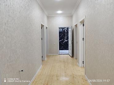 3 otaqli ev: Hövsan qəs. 3 otaqlı, 90 kv. m, Yeni təmirli — 3