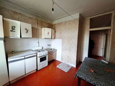 Köhnə tikili: Bakı, Bakıxanov qəs., 3 otaqlı, Köhnə tikili, m. Neftçilər, 80 kv. m — 6