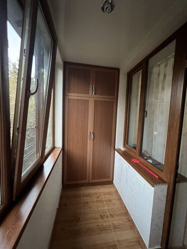 Köhnə tikili: Lelinqrad proyekt köhnə tikili 5/4 mərtəbə 4 otaq. 8 mikrorayon köhnə — 11