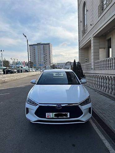 BYD: BYD E2: 2021 г., Электромобиль, Хэтчбэк — 11