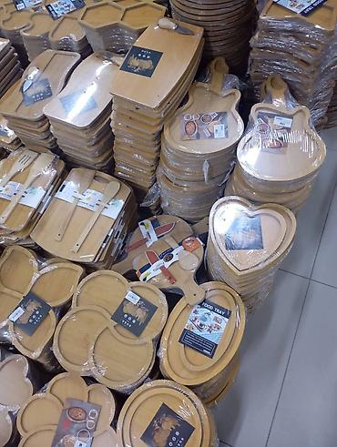 sto za sminkanje cena: Daske za serviranje
1350 din.ili bilo koje 7 komada za 4.800 vmr — 5