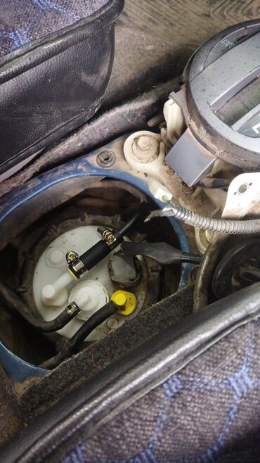 акумлятор ремонт: Топливный бак Honda 2001 г., Б/у, Оригинал, ОАЭ