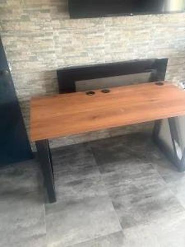 vitrina kredenca: Jaki stabilni radni stolovi po meri xf590 | izrada po meri dezen ploče — 1