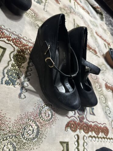 обувь дордой: Туфли 37, цвет - Черный