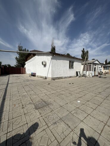 Продажа домов: Дом, 130 м², 3 комнаты, Агентство недвижимости, Косметический ремонт at lalafo.kg — 2 Продажа домов: Дом, 130 м², 3 комнаты, Агентство недвижимости, Косметический ремонт — 2