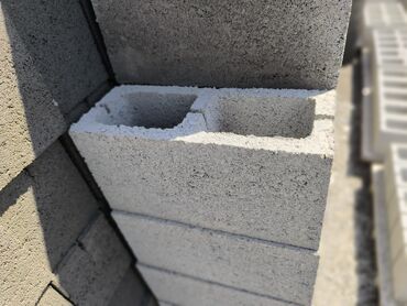 Пескоблок: Пескоблок Гладкий, Заборный, Самовывоз, Бесплатная доставка, Платная доставка — 8