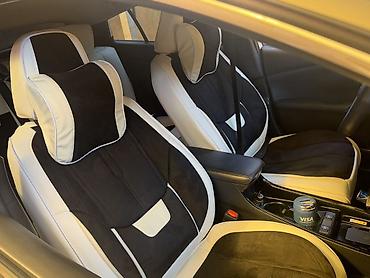 beverly hills: Toyota Prius: 2020 г., 1.8 л, Вариатор, Гибрид, Лифтбек — 8