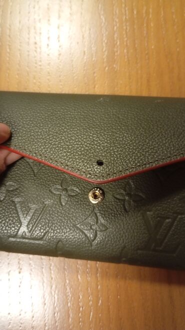 new yorker srbija bodi: Women's wallet, Louis Vuitton, Material: Leather