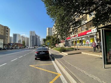 Digər kommersiya daşınmaz əmlakı: Xətai rayonu, Gəncə prospekti (piyadaların və maşınların çox keçişli -da lalafo.az — 23 Digər kommersiya daşınmaz əmlakı: Xətai rayonu, Gəncə prospekti (piyadaların və maşınların çox keçişli — 23