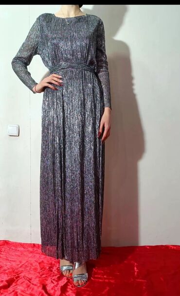 женские блузки с длинным рукавом: Вечернее платье, Длинная модель, С рукавами
