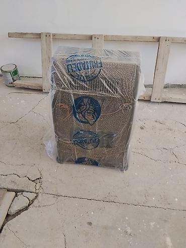 iran peçləri: Qızdırıcı soba – kömür/odunla işləyən, dekorativ naxışlı metal korpus — 2