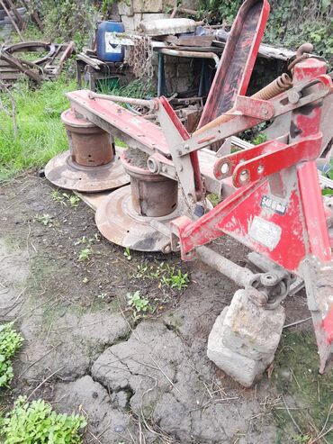 Traktorlar: Xaçmaz rayon kendindedir texnika .Kohne tex pasportu ve nomresi de var -da lalafo.az — 6 Traktorlar: Xaçmaz rayon kendindedir texnika .Kohne tex pasportu ve nomresi de var — 6