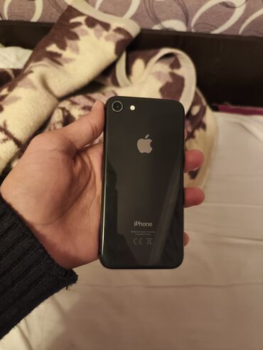 Apple iPhone: IPhone 8, 64 GB, Jet Black, Barmaq izi, Simsiz şarj