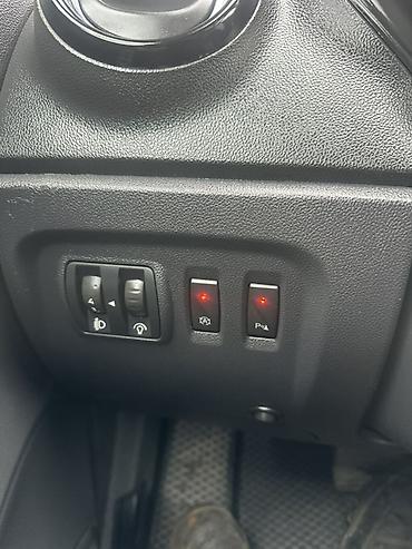 Renault: Renault : 2017 г., 1.5 л, Робот, Дизель, Кроссовер — 10