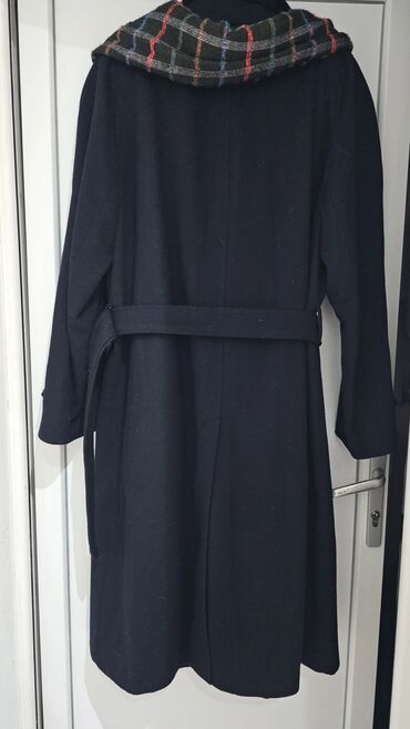 Kaputi i mantili: Muški dugi kaput od vune, tamnoplave boje, sa klasičnim kragnom i — 4