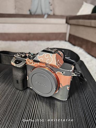 Фотоаппараты: Беззеркальная полнокадровая камера Sony α7 (ILCE‑7). Байонет Sony — 1