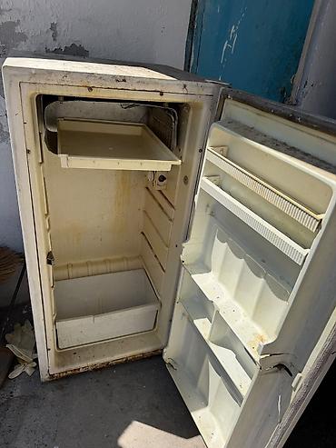 Однокамерный холодильник с морозильным отсеком (малый формат).ш
