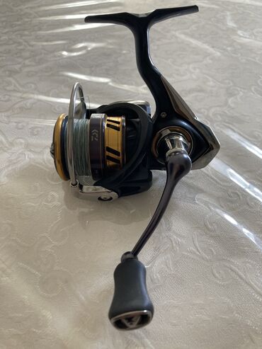 Продаю рыболовную катушку для спиннинга Daiwa Legalis 2500D XH в