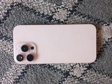 one plus 8 pro: Смартфон с плоскими гранями и большим безрамочным экраном. Корпус – — 5