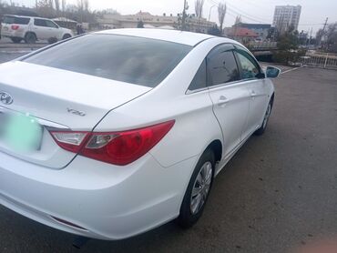 Hyundai: Hyundai Sonata: 2012 г., 2 л, Типтроник, Газ, Седан