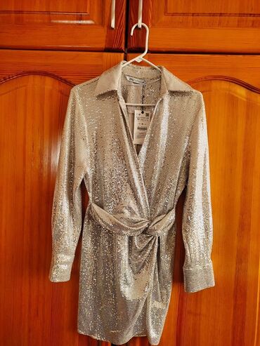 узбекские платья: Кече көйнөгү, Кыска модель, Полиэстер, Жеңдери менен, Пайеткалары менен, L