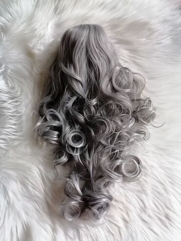 Perike i klipse: Extra kvalitet bez veštačkog sjaja Peru se peglaju uvijaju šišaju i — 26