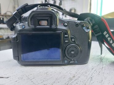 Фотоаппараты: Canon EOS 60D сатылат абалы жакшы. Объектив 24-105 ремонт кылыш керек