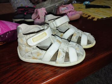 srebrne sandale na petu: Sandals, Pollino, Size - 21
