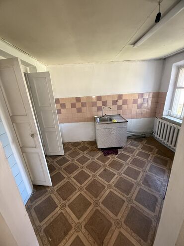 Долгосрочная аренда домов: 100 м², 2 комнаты, Парковка — 6