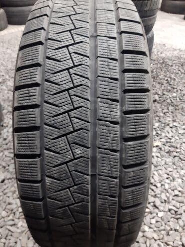 Шины: Шины 225 / 55 / R 17, Зима, Б/у, 1 шт, Pirelli