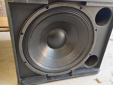 электрический сепаратор: Акустический комплект JBL SRX для концертного/ивент-звука Состав: - 2 — 7