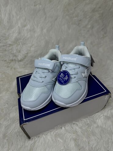 Детская обувь: НОВЫЕ Детские кроссовки японский бренд Стелька 18,5 см Легкие, с