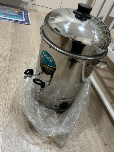 Su filtrləri: Qəhvə maşını Fakir, Yarımavtomat, Su qabı ilə