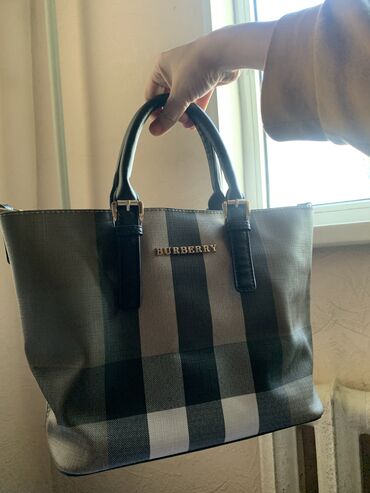 юникло сумка: Сумка Burberry, в отличном состоянии, качество шик